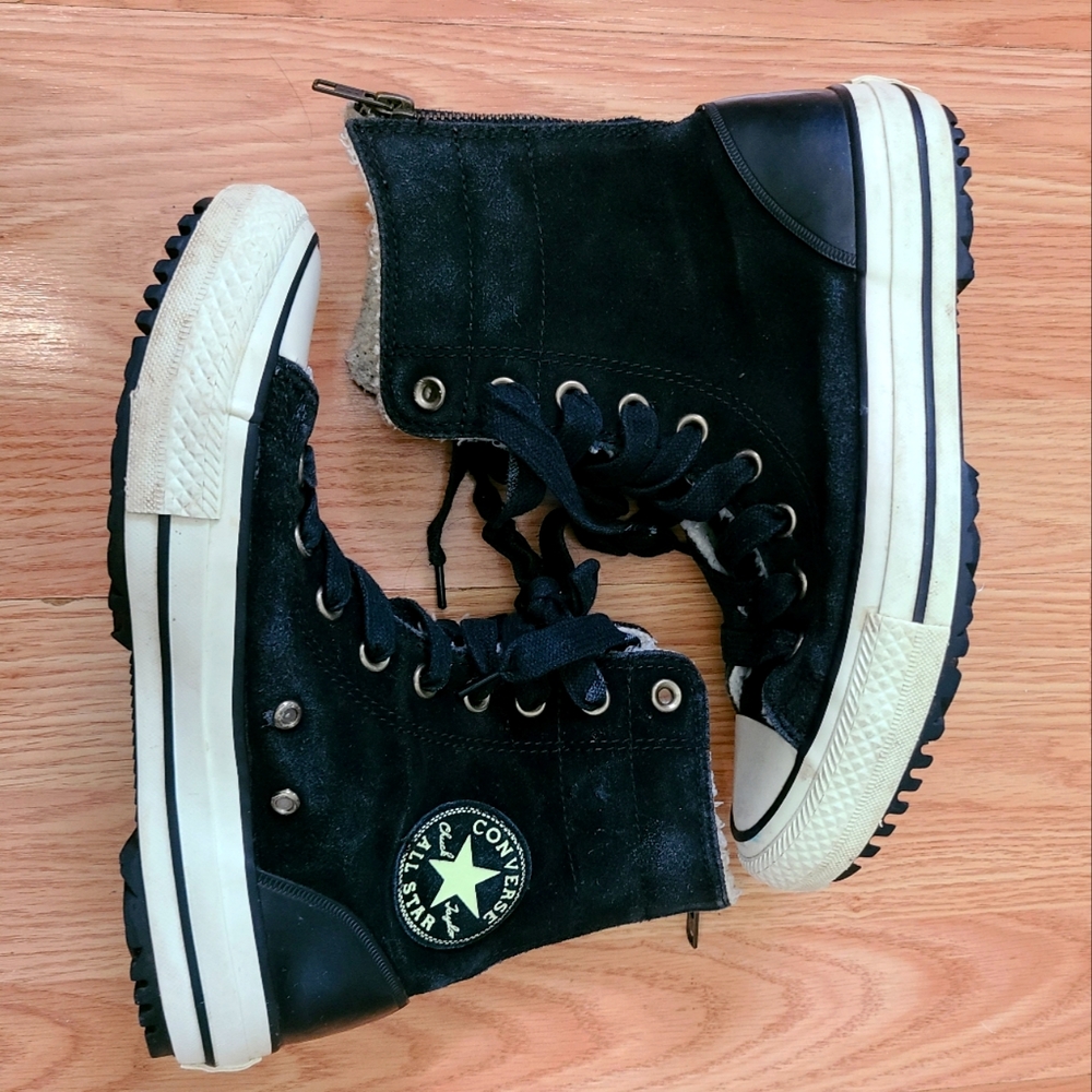 Converse Boots Size 6.5